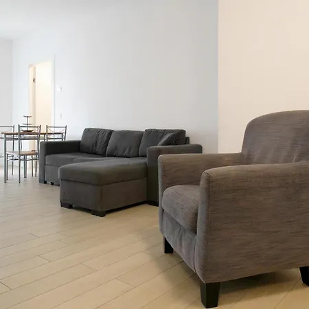 Casa Ideale Tim Appartmanti Moderni Vicina Al Centro 莱科