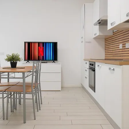 Apartment Casa Ideale Tim Appartmanti Moderni Vicina Al Centro Lecco