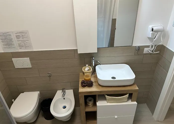 Casa Ideale Tim Appartmanti Moderni Vicina Al Centro アパート