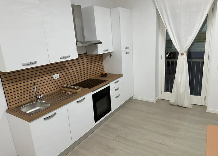 Casa Ideale Tim Appartmanti Moderni Vicina Al Centro アパート *