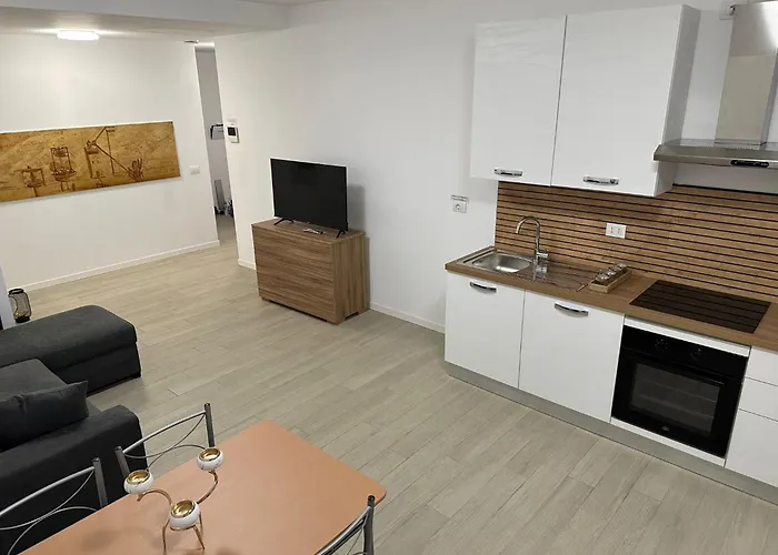 アパート Casa Ideale Tim Appartmanti Moderni Vicina Al Centro *