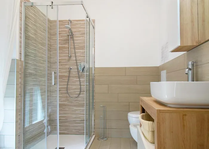 Casa Ideale Tim Appartmanti Moderni Vicina Al Centro アパート *