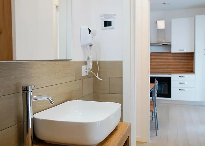 アパート Casa Ideale Tim Appartmanti Moderni Vicina Al Centro