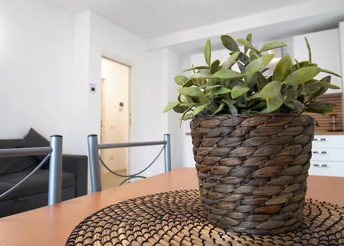 Casa Ideale Tim Appartmanti Moderni Vicina Al Centro レッコ