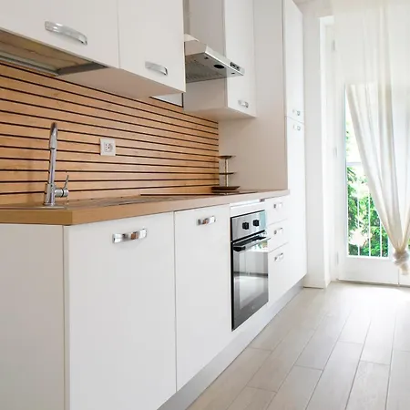 Casa Ideale Tim Appartmanti Moderni Vicina Al Centro 아파트 *