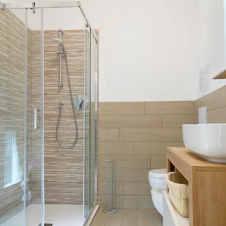 Casa Ideale Tim Appartmanti Moderni Vicina Al Centro 아파트 *