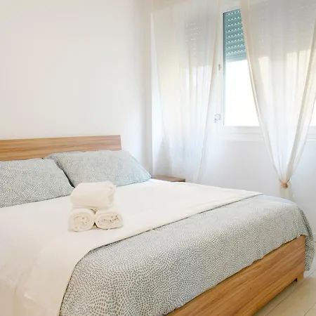 아파트 Casa Ideale Tim Appartmanti Moderni Vicina Al Centro 레코