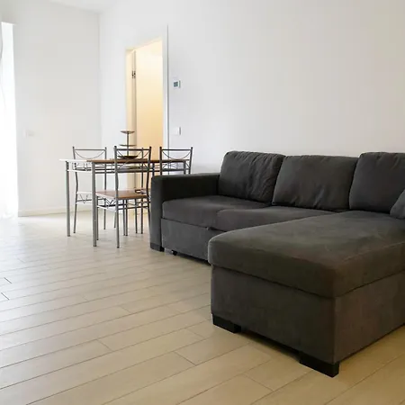 Casa Ideale Tim Appartmanti Moderni Vicina Al Centro 아파트 *
