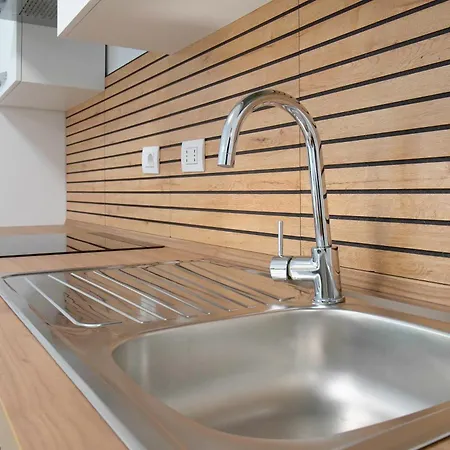 Casa Ideale Tim Appartmanti Moderni Vicina Al Centro 아파트 *