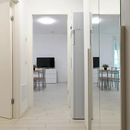 Casa Ideale Tim Appartmanti Moderni Vicina Al Centro *