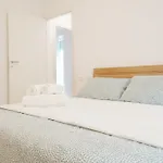 Apartment Casa Ideale Tim Appartmanti Moderni Vicina Al Centro Lecco